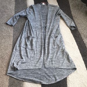 😎 Heather Gray high low Cardigan size small